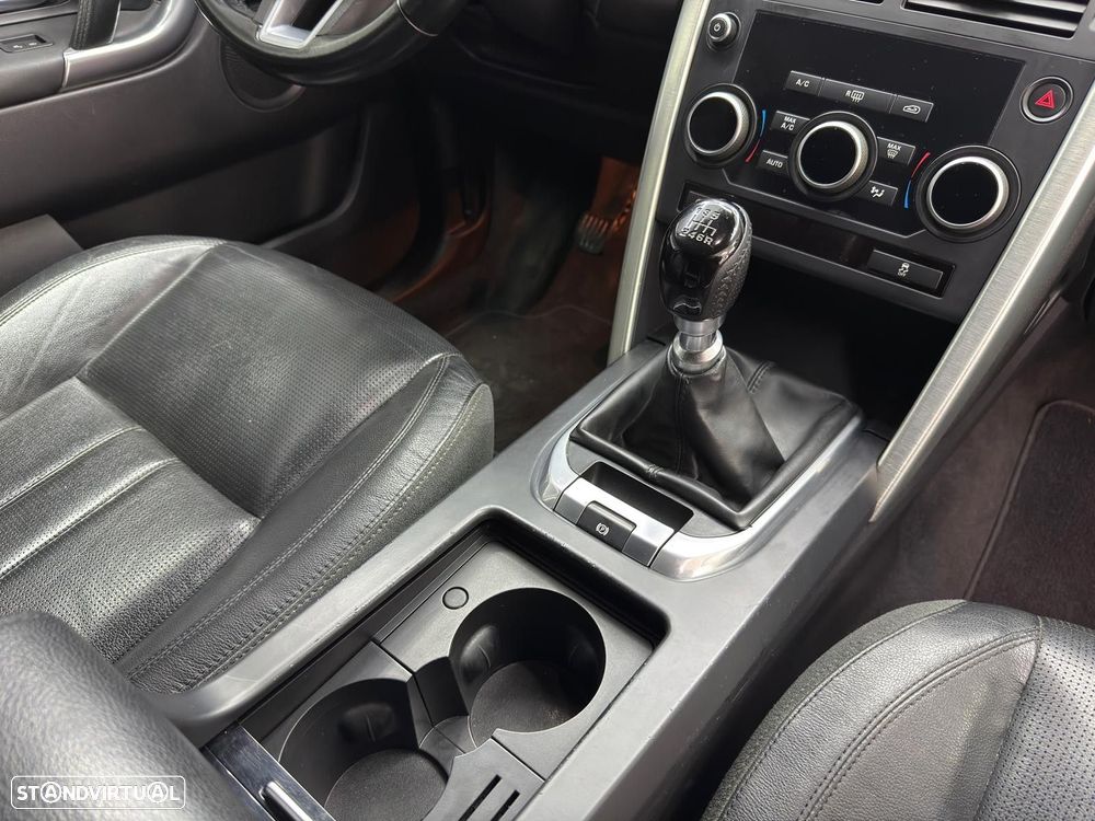 Land Rover Discovery Sport 2.0 eD4 R-Dynamic S - 30