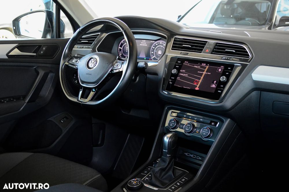 Volkswagen Tiguan 2.0 TDI SCR DSG 4Motion R-Line - 4