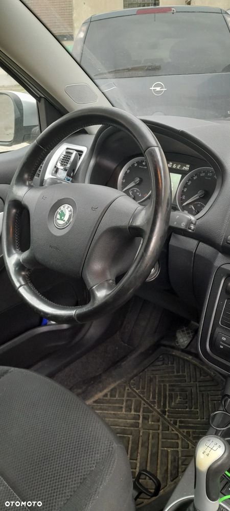 Skoda Fabia - 6
