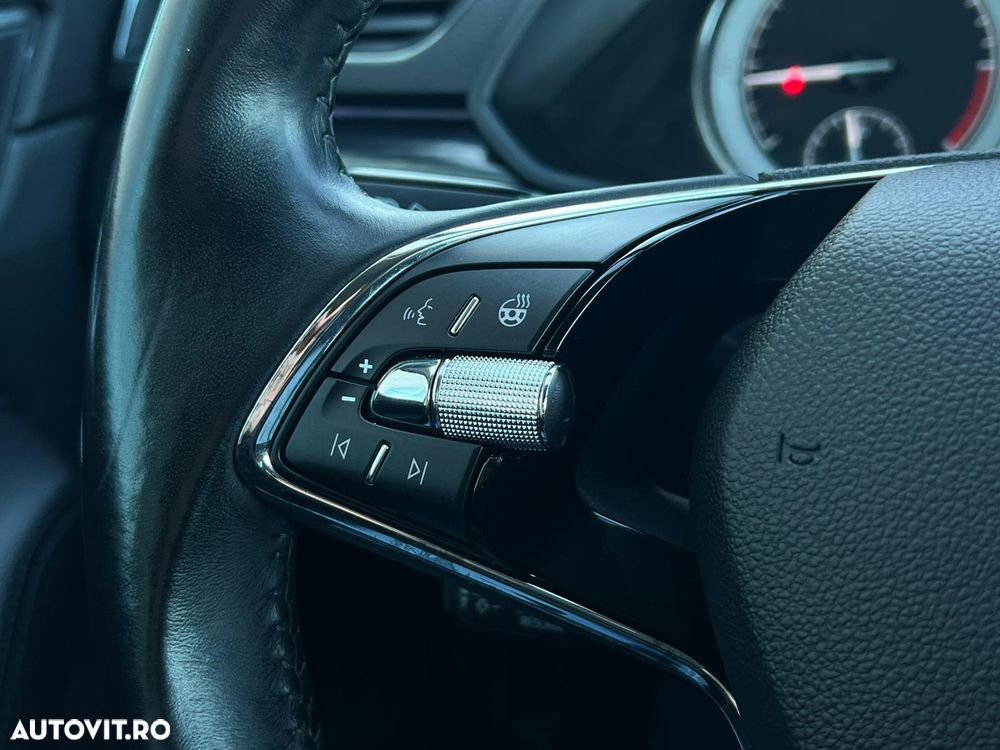 Skoda Superb 2.0 TDI DSG Style - 21