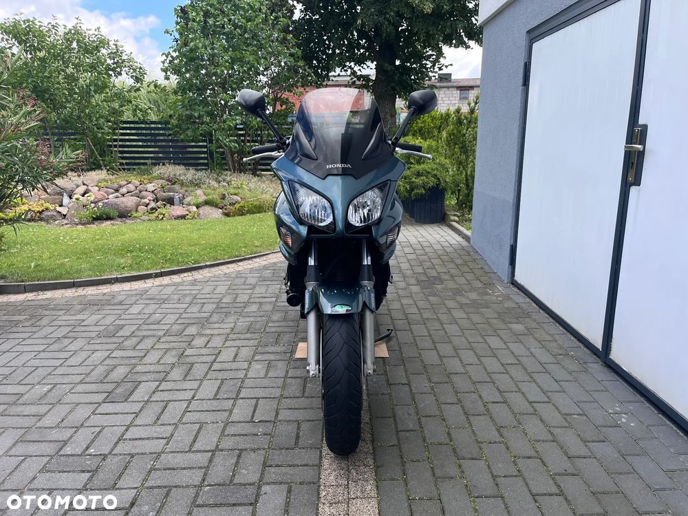 Honda CBF - 21