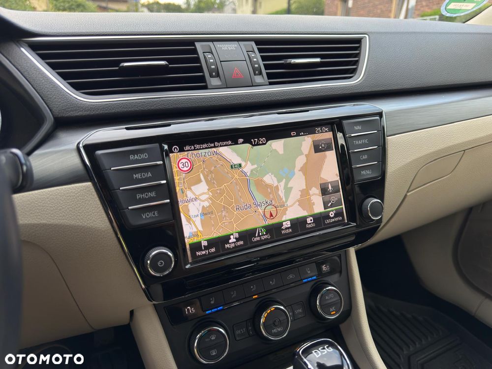 Skoda Superb 2.0 TDI DSG Style - 32
