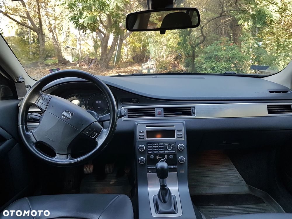 Volvo V70 2.0D Momentum - 8