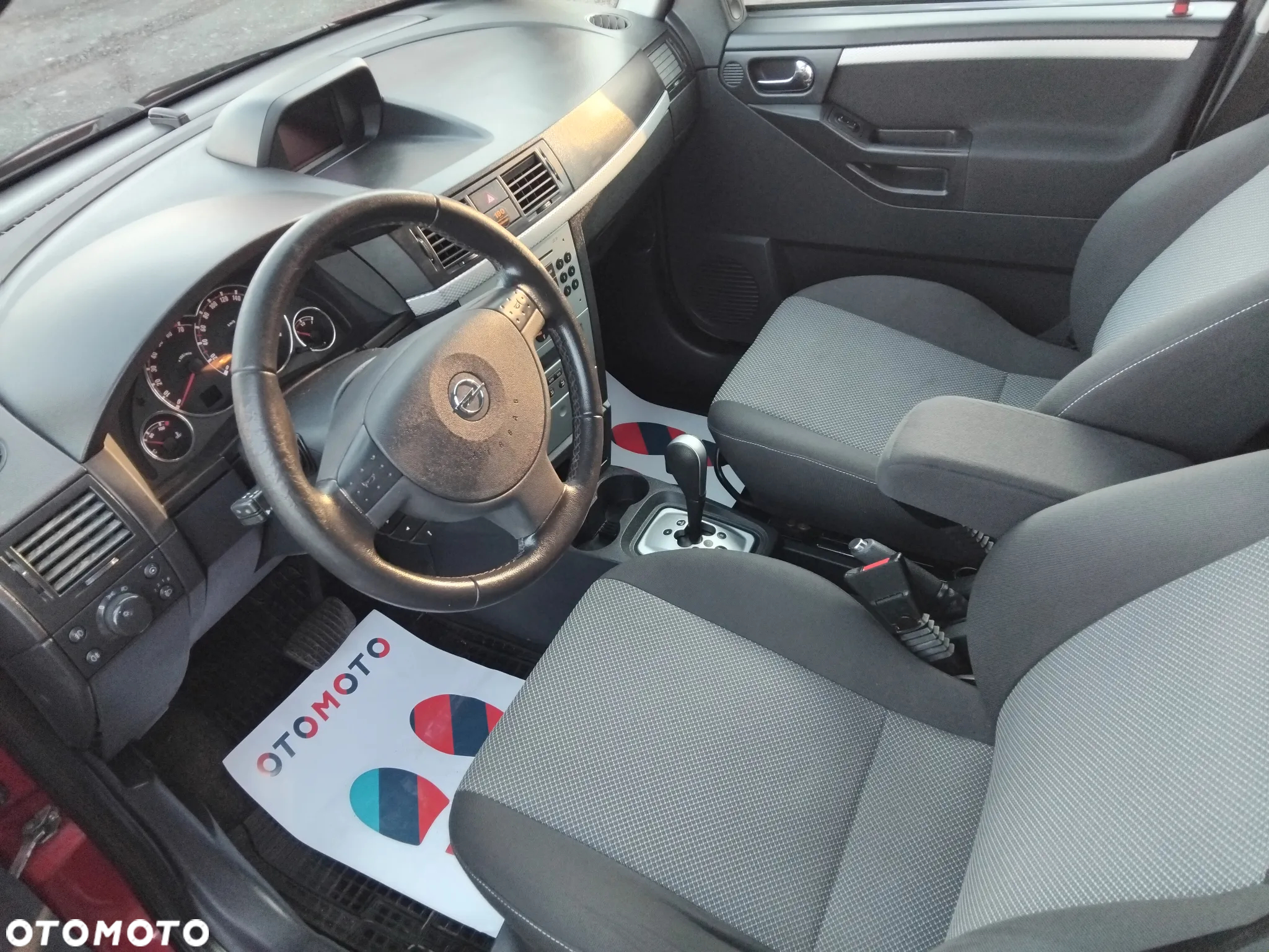 Opel Meriva 1.6 Essentia MTA - 11