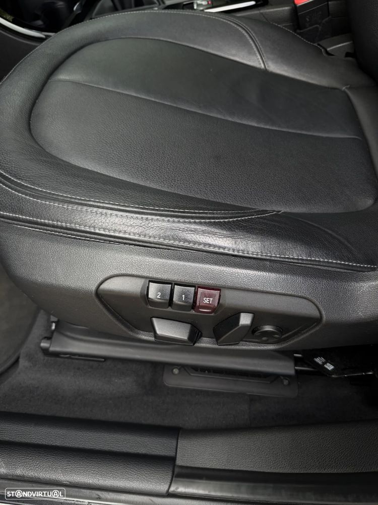 BMW X1 18 d sDrive Auto xLine - 31