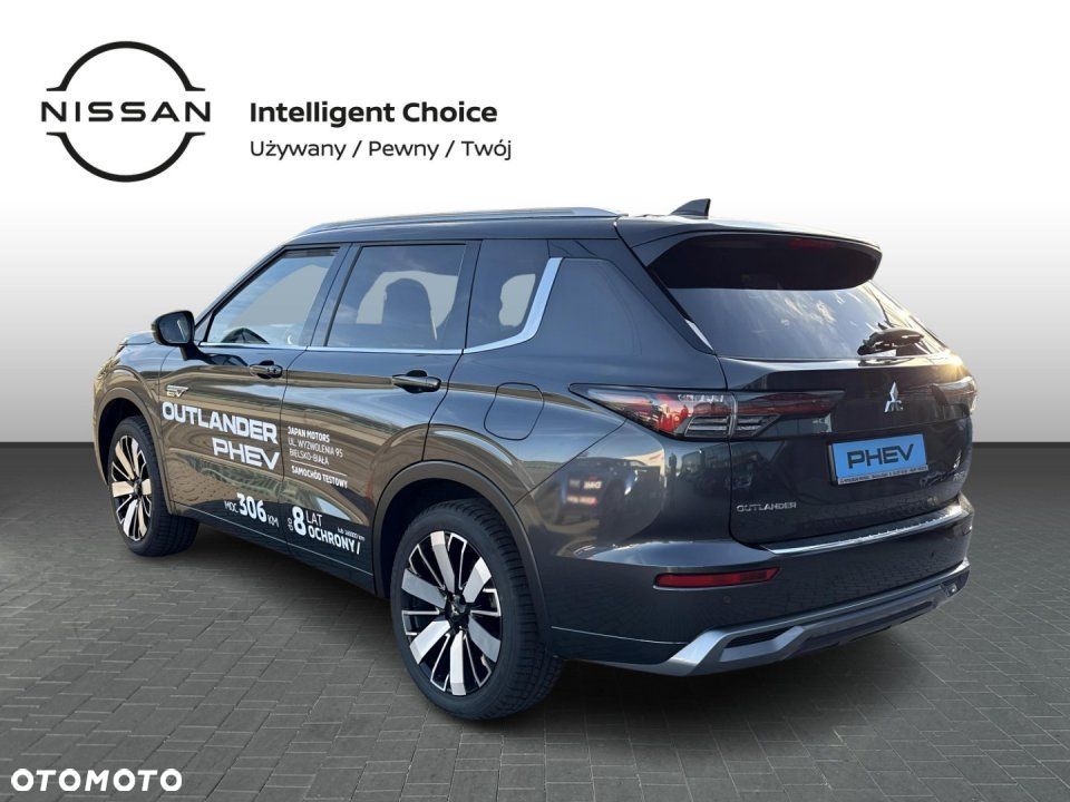 Mitsubishi Outlander - 3