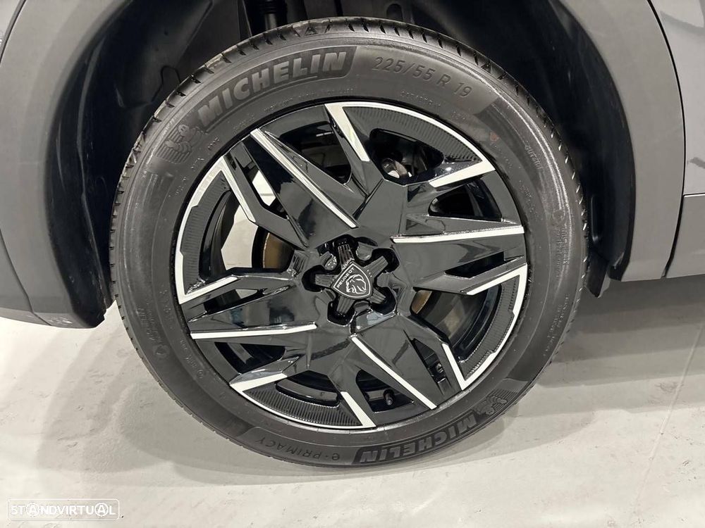 Peugeot 3008 1.2 Hybrid Allure e-DCS6 - 11