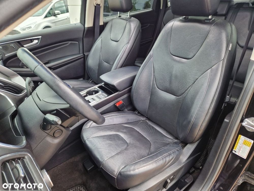 Ford Edge - 11