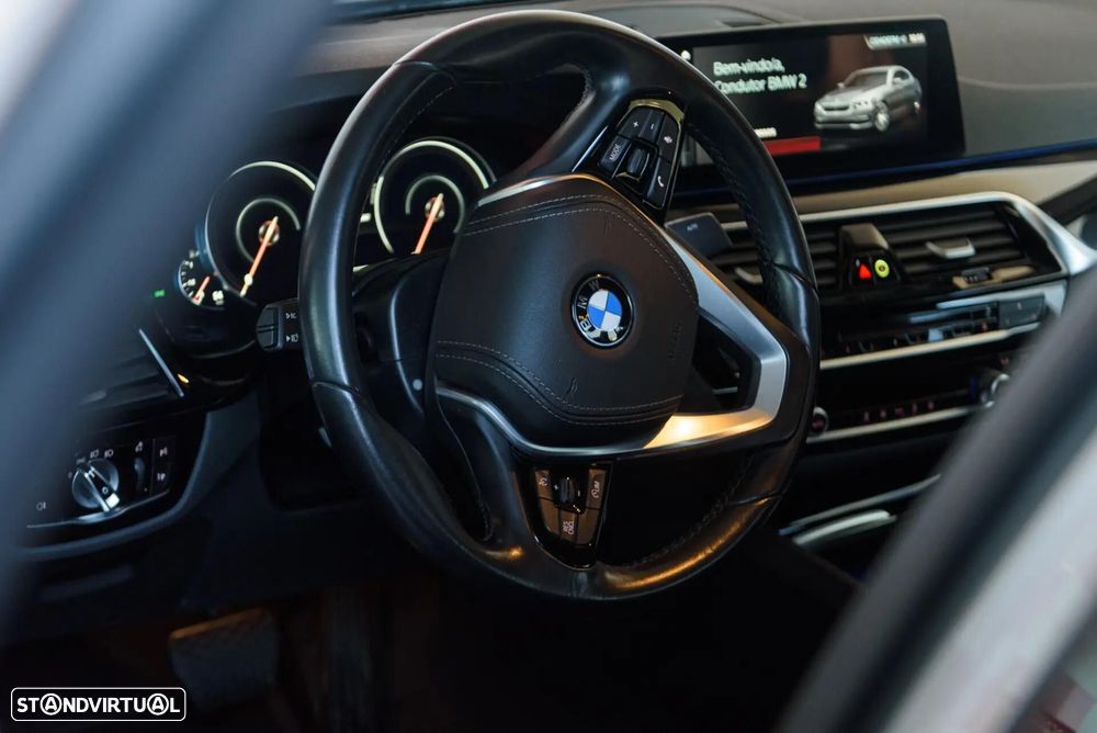BMW 530 e iPerformance Pack M - 34