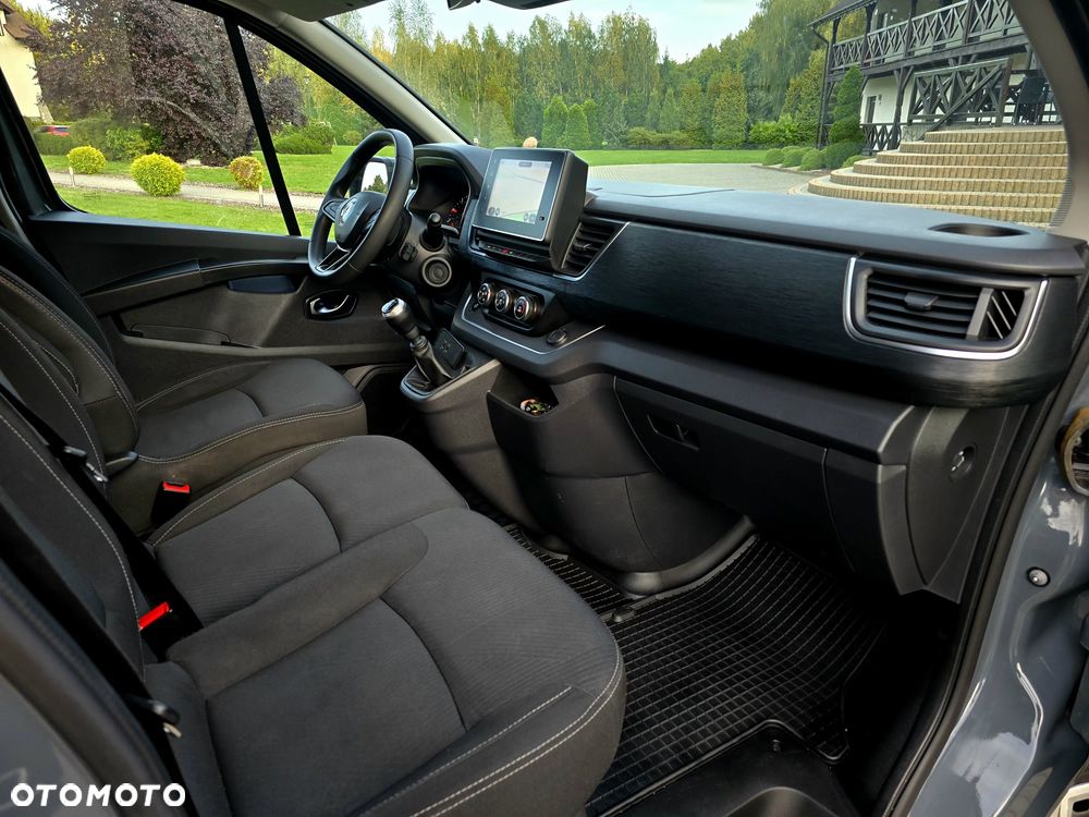 Renault Trafic - 29