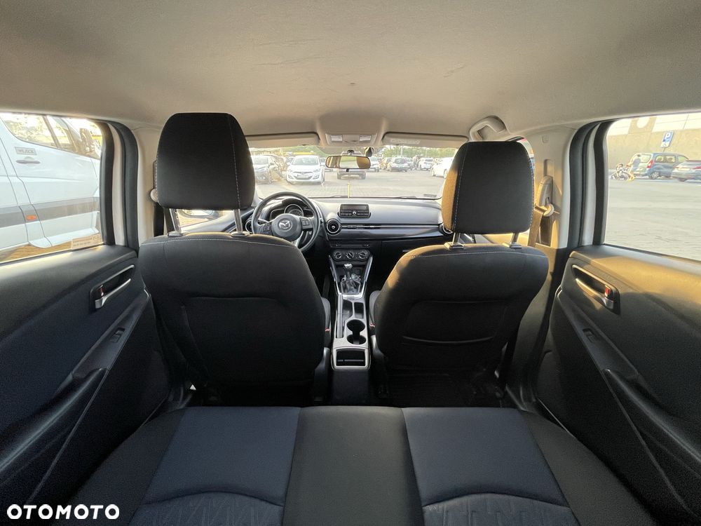 Mazda 2 - 6
