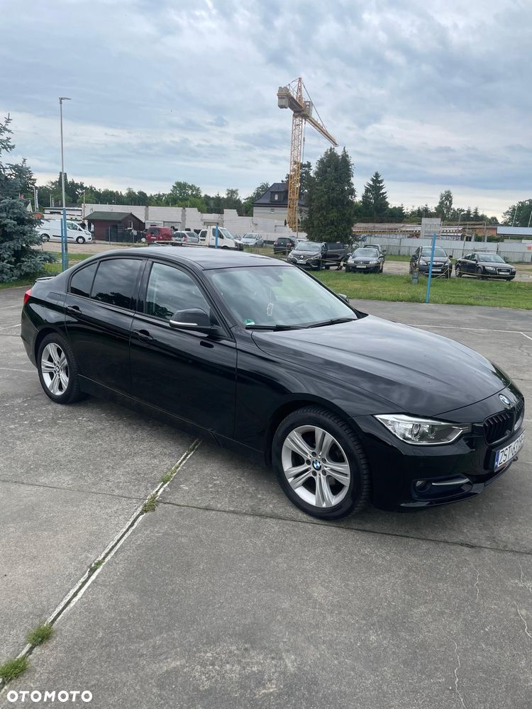 BMW Seria 3 318d DPF Edition Sport - 4