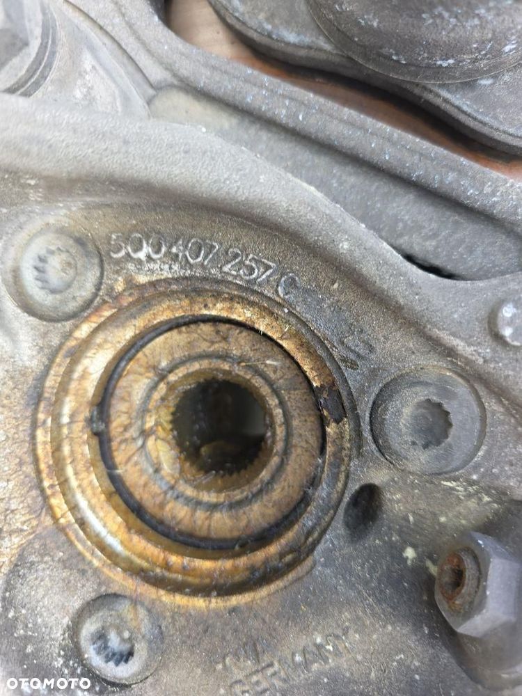 AUDI Q3 83A ZWROTNICA AMORTYZATOR LEWY PRZÓD 5Q0407257C - 3