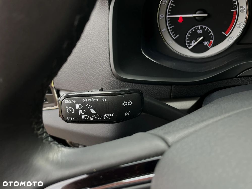 Skoda Karoq 1.6 TDI 4x2 Style DSG - 25