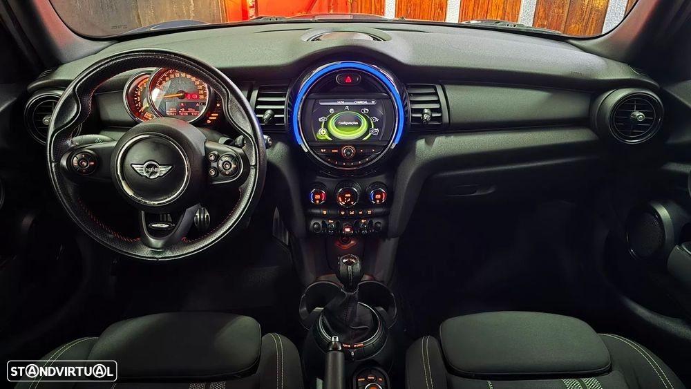 MINI 5 Portas One D - 16