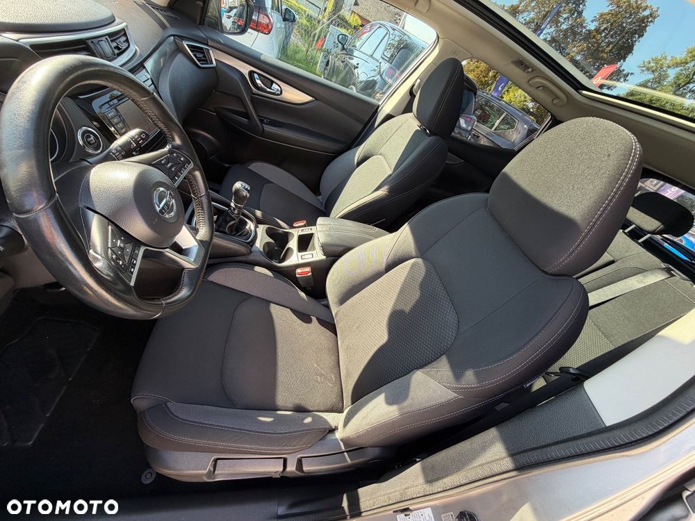Nissan Qashqai - 25