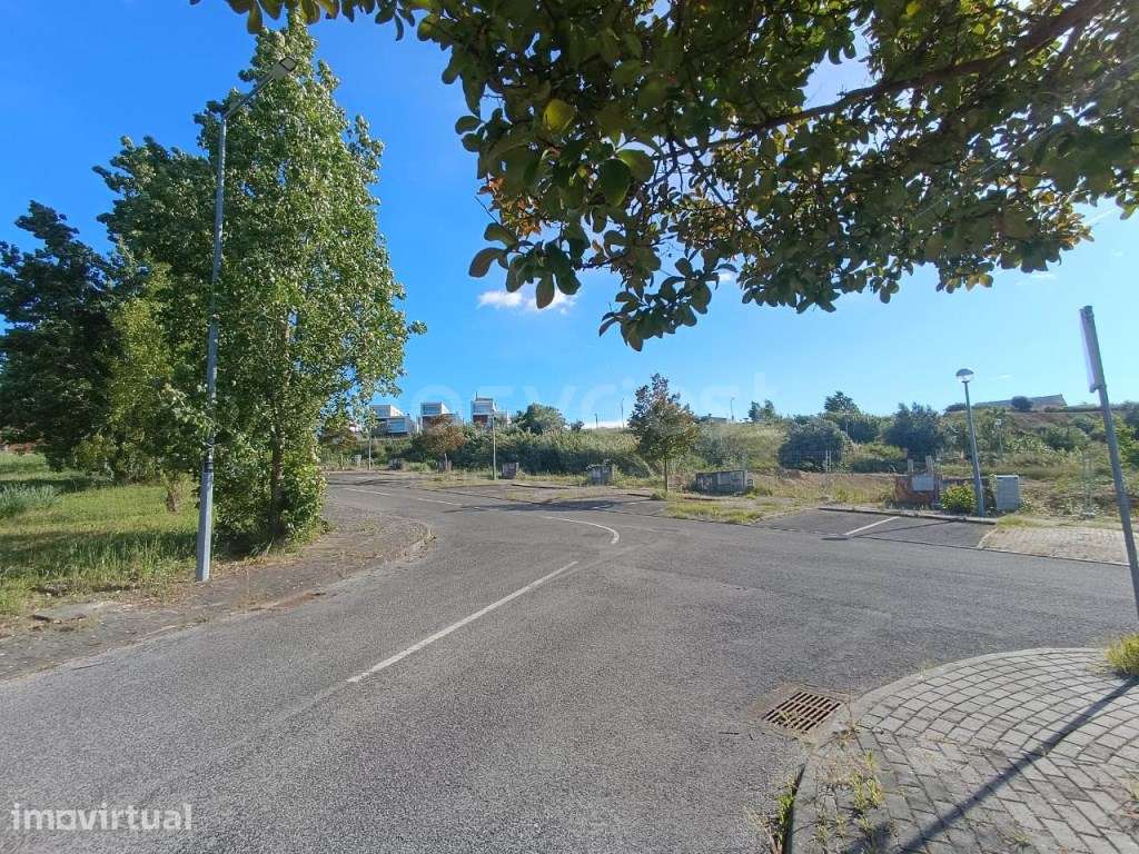 Lote de terreno para construção em zona privilegiada de Torres Novas - Grande imagem: 5/14