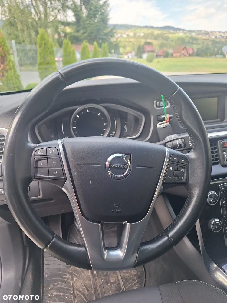 Volvo V40 D2 Momentum - 4
