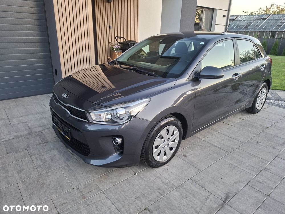 Kia Rio - 4