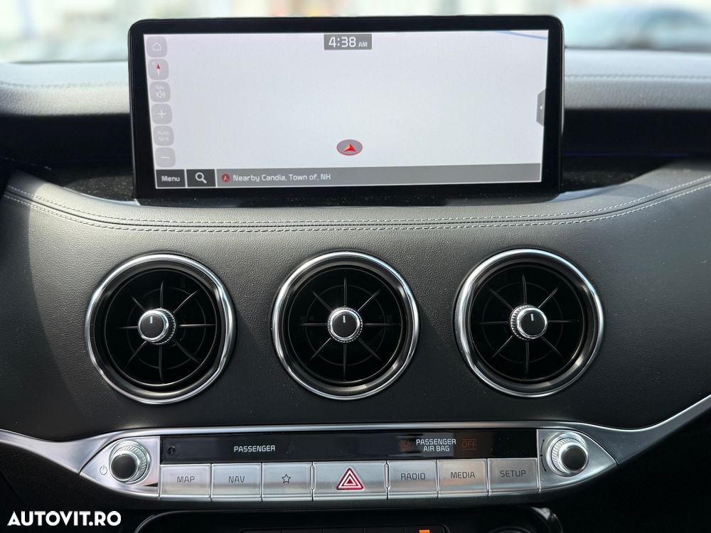 Kia Stinger 3.3 T-GDI 8AT AWD GT - 10