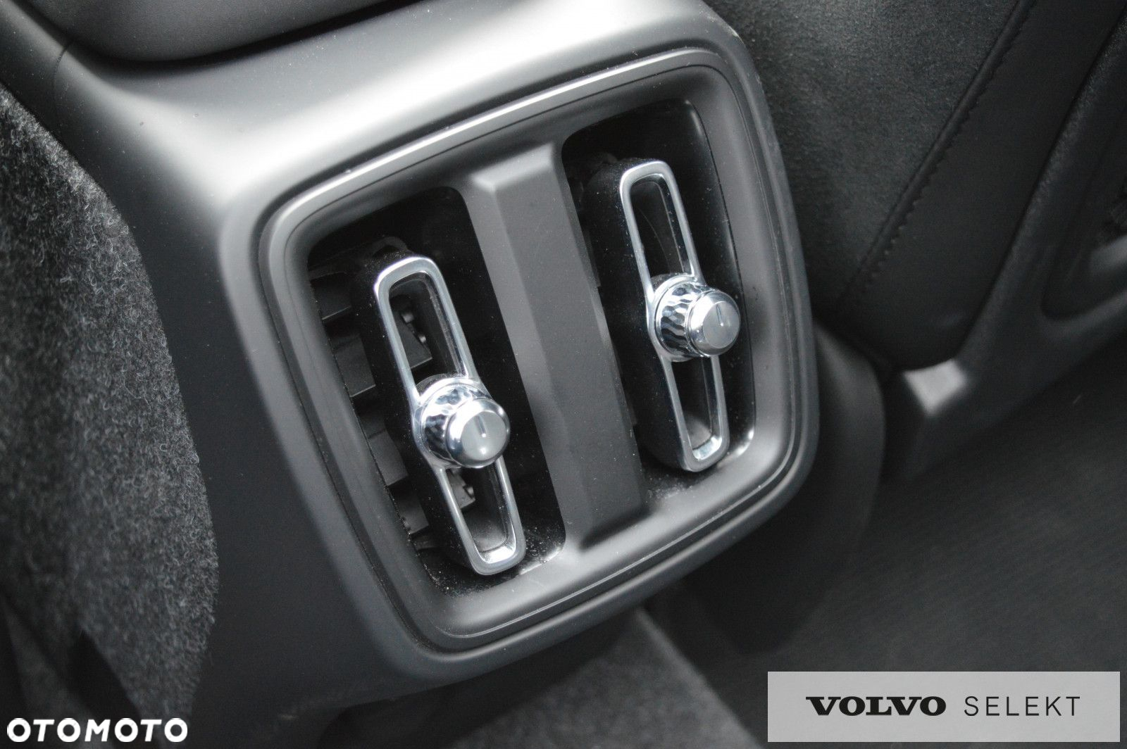 Volvo XC 40 - 31
