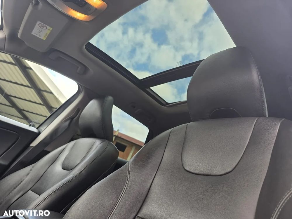 Volvo XC 60 D4 Summum - 9