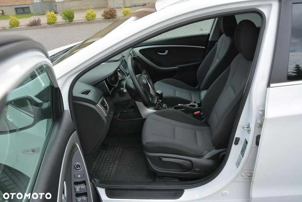 Hyundai i30 1.4 Comfort - 19