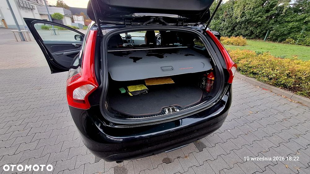 Volvo V60 D3 Drive-E Ocean Race - 10