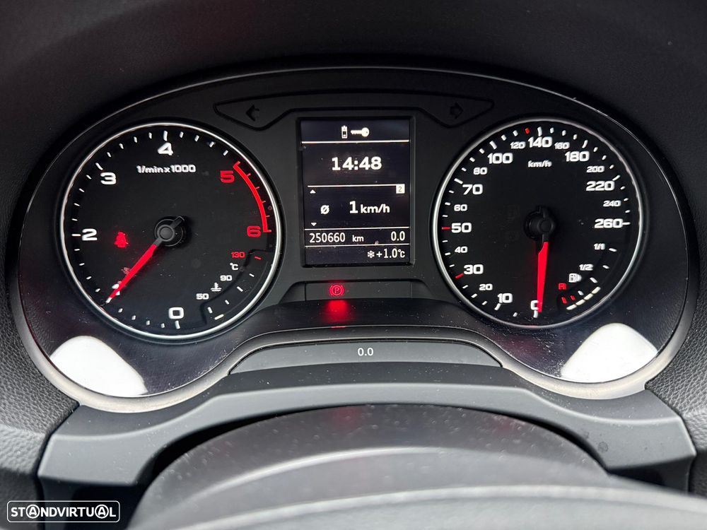 Audi A3 1.6 TDI Attraction - 6
