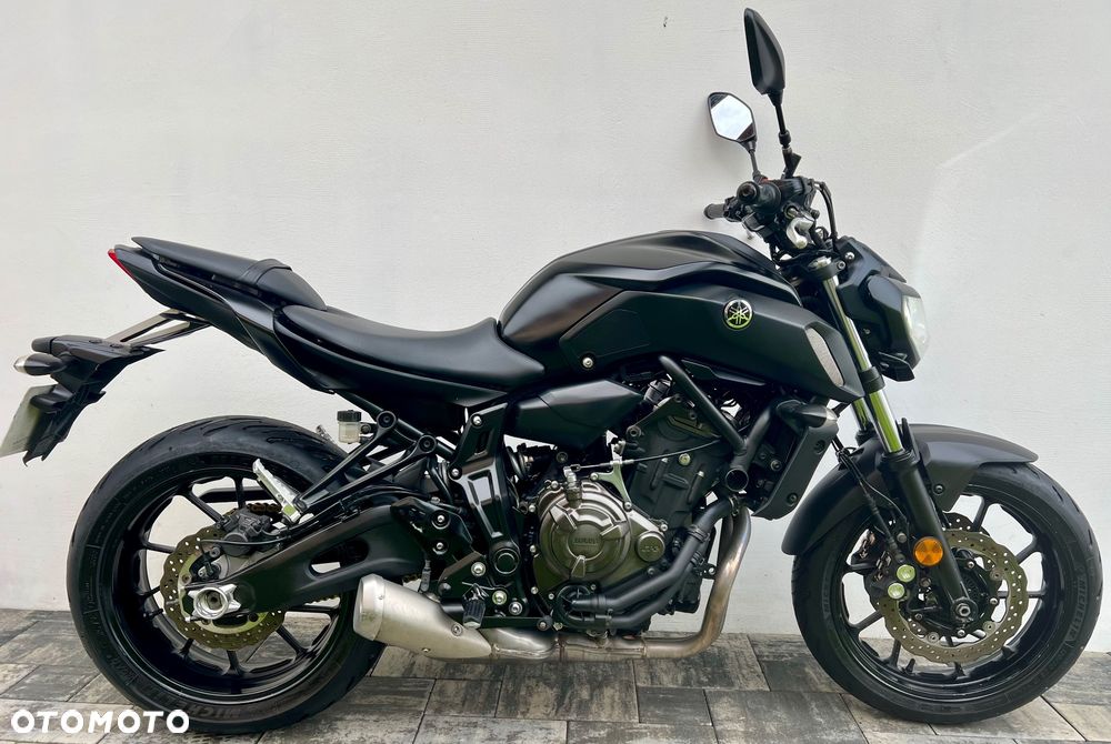 Yamaha MT - 4