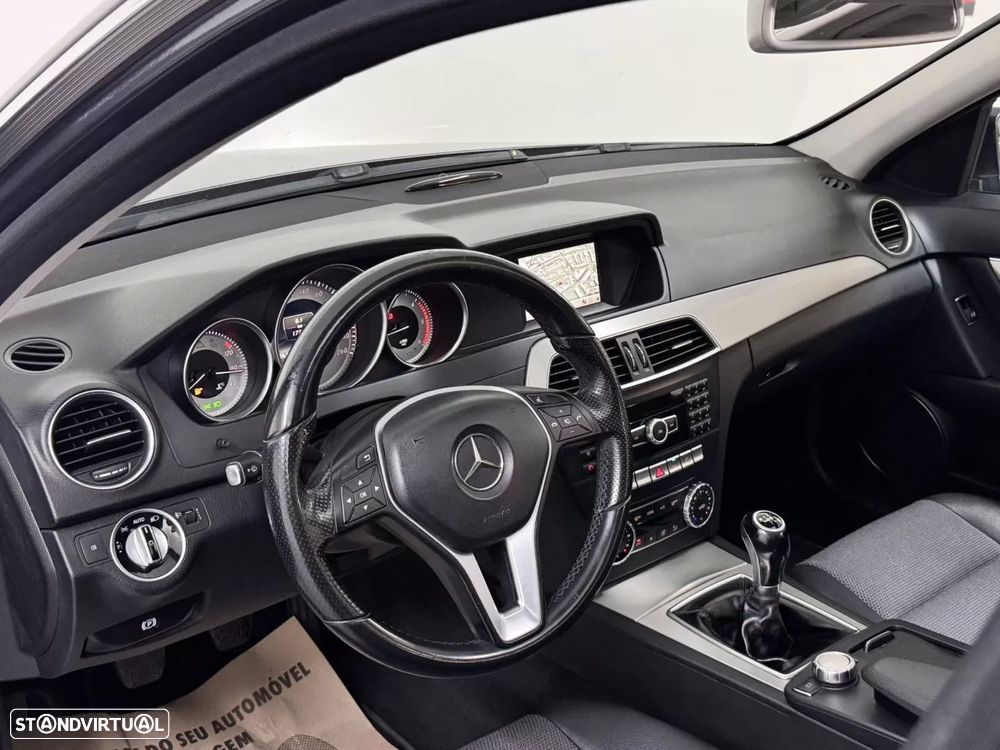 Mercedes-Benz C 220 CDi Avantgarde BE - 23