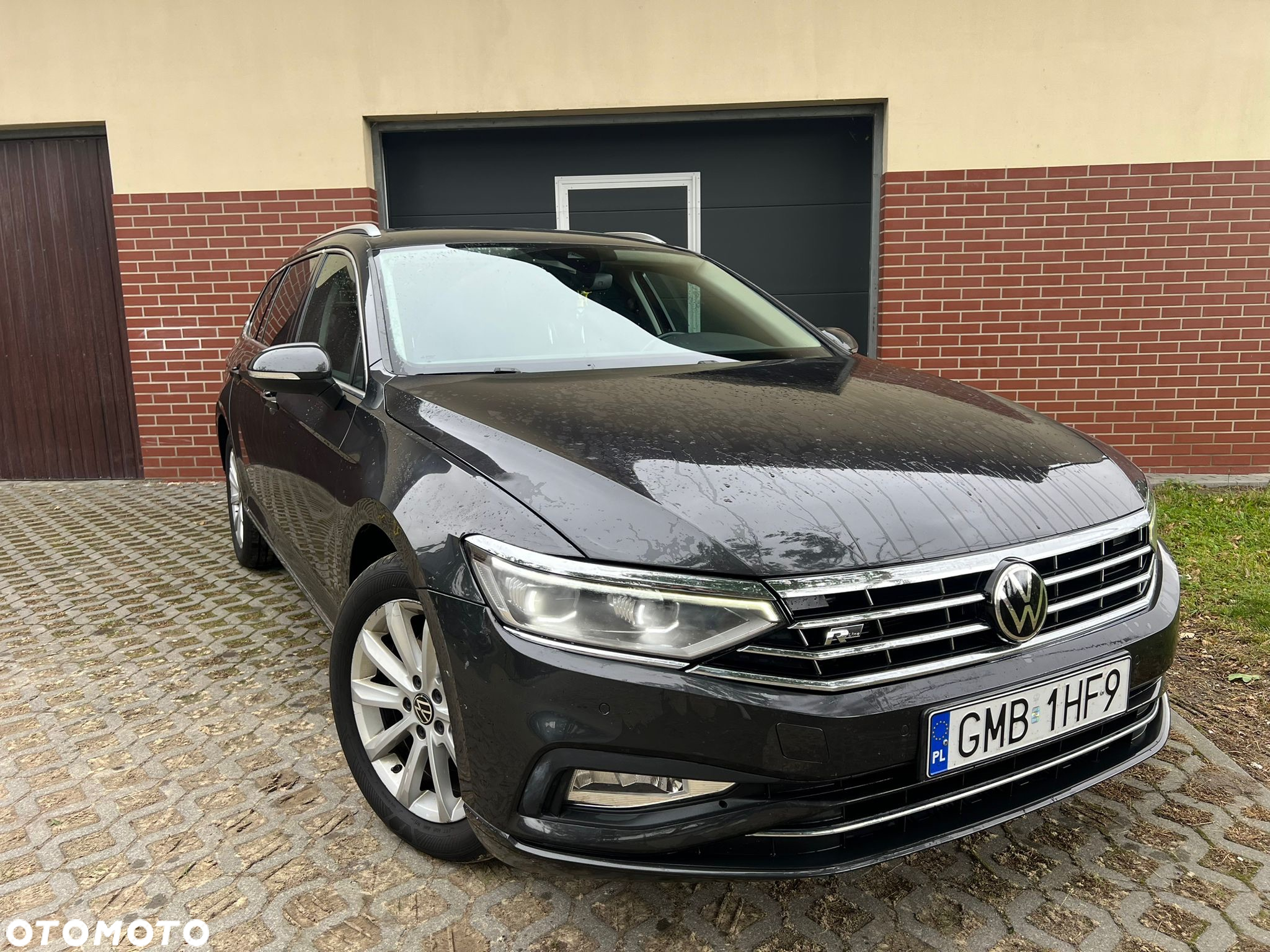Volkswagen Passat Variant 2.0 TDI SCR DSG BlueMotion Highline - 2