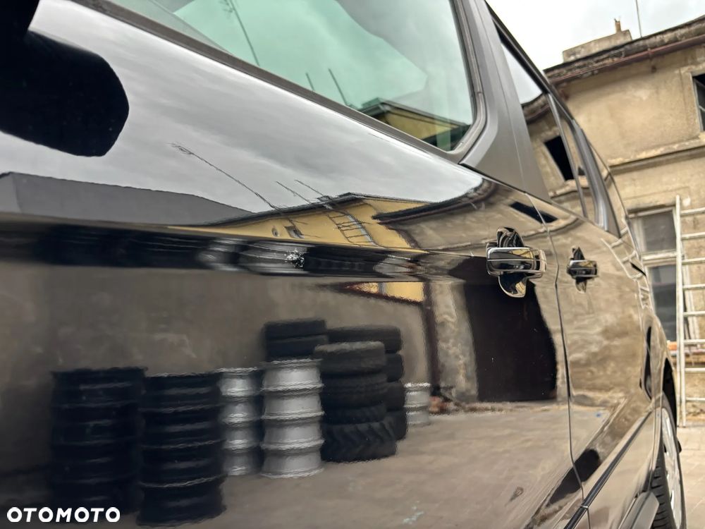Ford Tourneo Connect 1.5 TDCi Start-Stop Titanium - 18