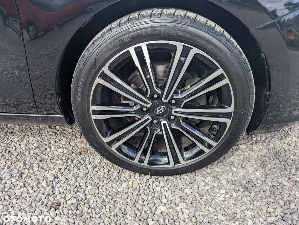 Hyundai i30 1.4 T-GDI Family+ - 28
