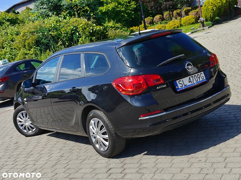 Opel Astra 1.7 CDTI Cosmo - 4
