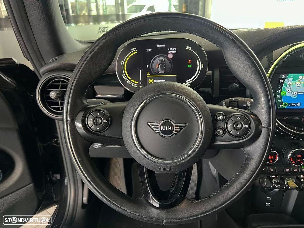 MINI 3 Portas Cooper SE Resolute Edition - 9