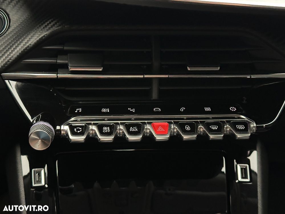 Peugeot 2008 1.2 PureTech Turbo S&S Allure - 11