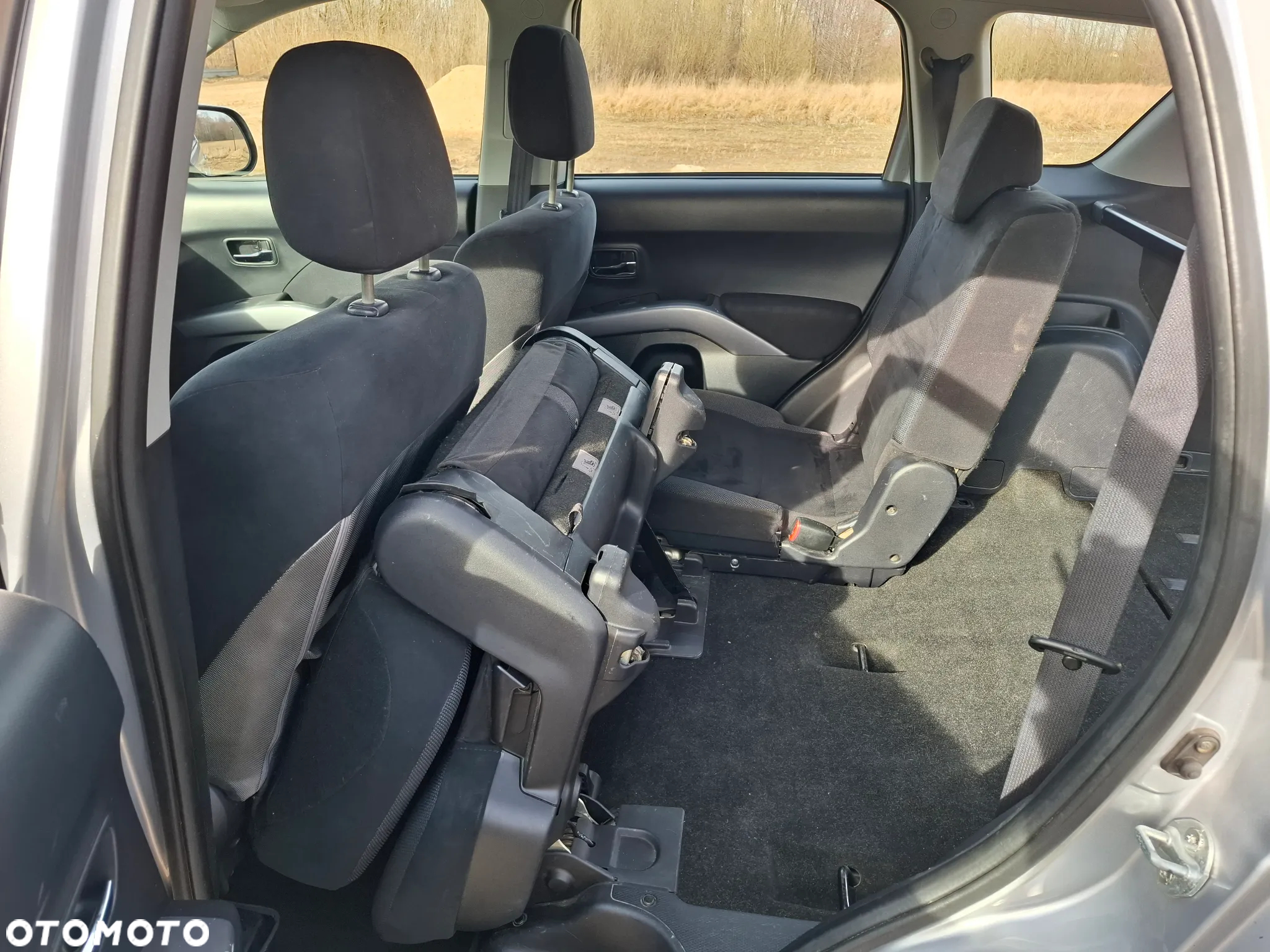 Mitsubishi Outlander 2.0 DID Instyle - 2