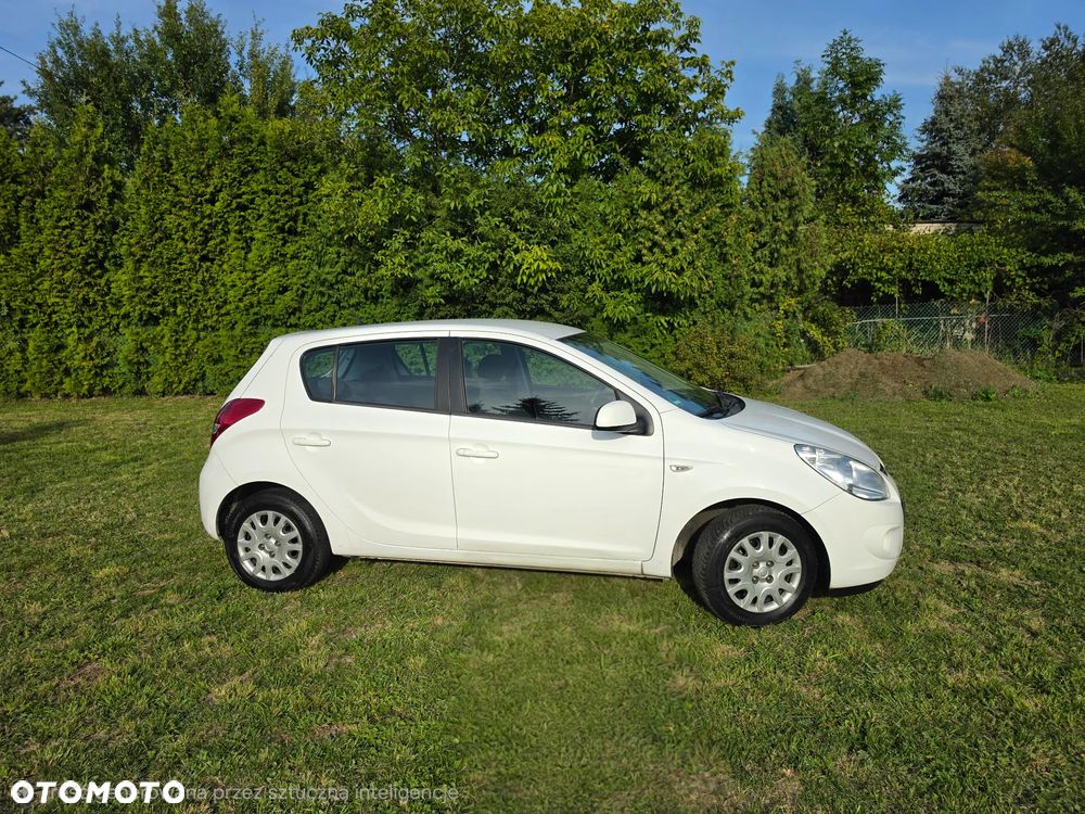 Hyundai i20 1.2 FIFA WM Edition - 2