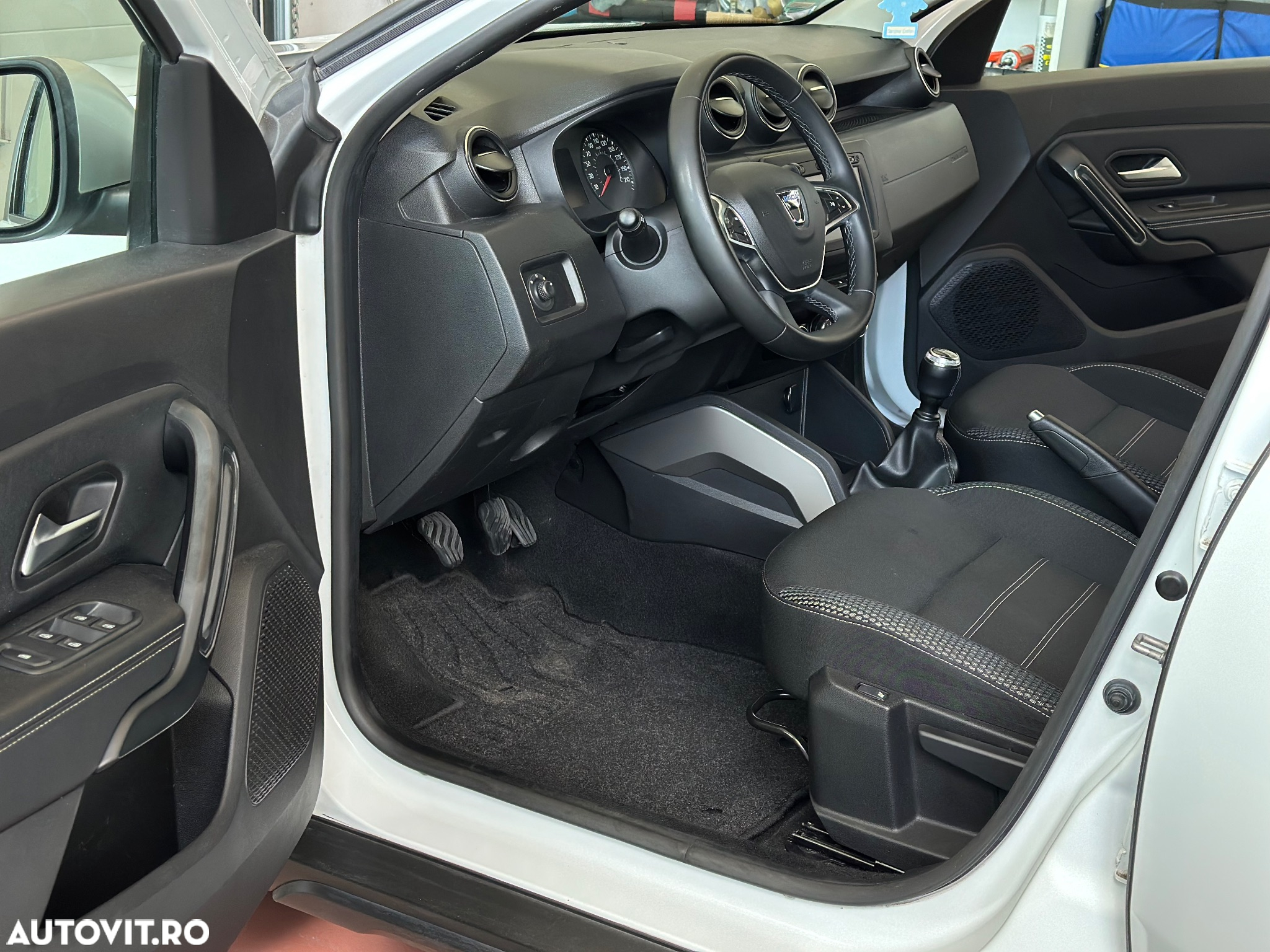 Dacia Duster 1.6 SCe Prestige jante 17" - 6