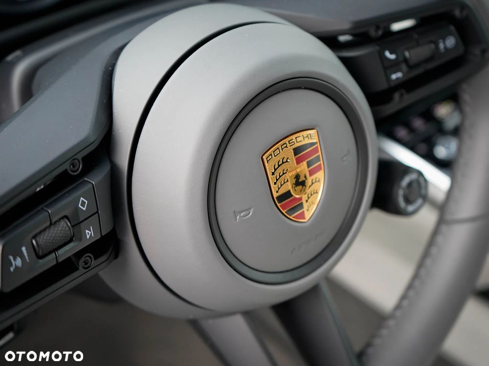 Porsche 911 Turbo - 20