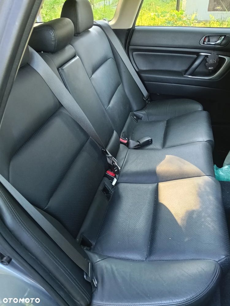 Subaru Legacy - 4