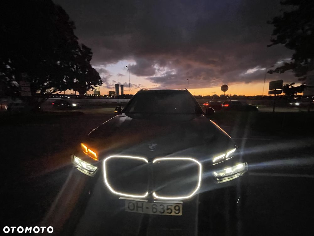 BMW X7 M50d sport - 27