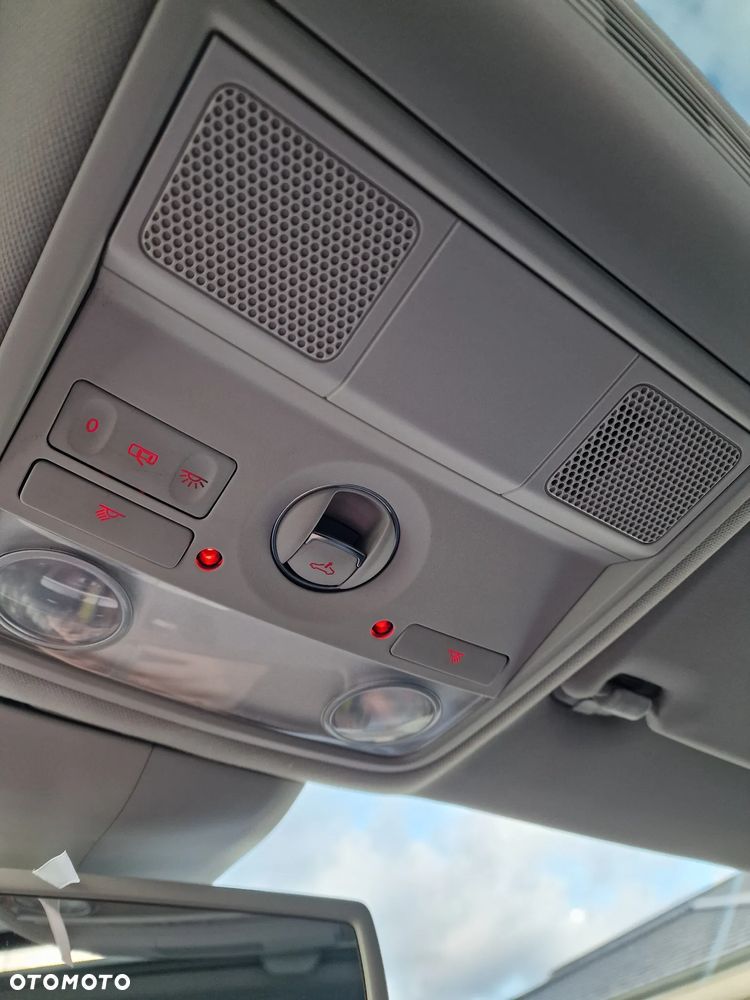 Volkswagen Passat CC 1.8 TSI Individual - 34