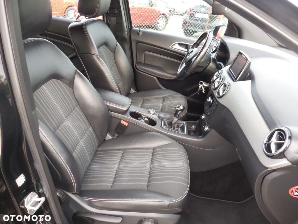 Mercedes-Benz Klasa B 180 BlueEFFICIENCY Edition - 11