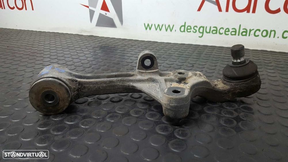 BRAÇO SUSPENSÃO INFERIOR FRENTE ESQUERDO KIA CARNIVAL II 2.9 CRDI LX - 3