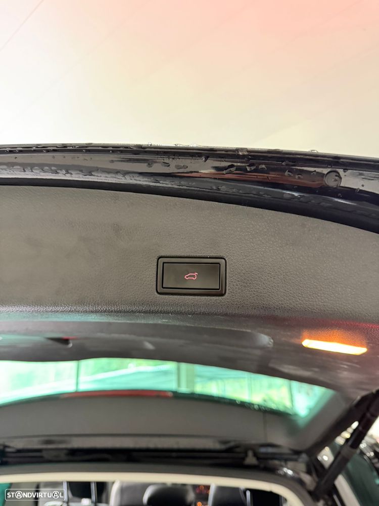 VW Sharan 2.0 TDI Blue Highline DSG - 10