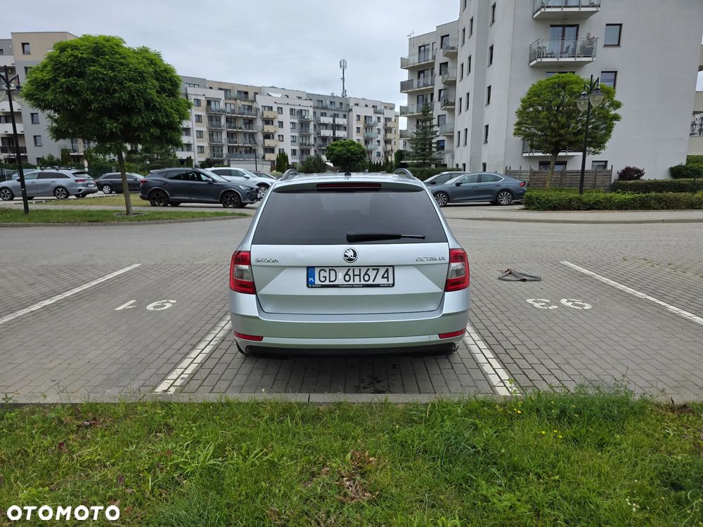 Skoda Octavia - 8