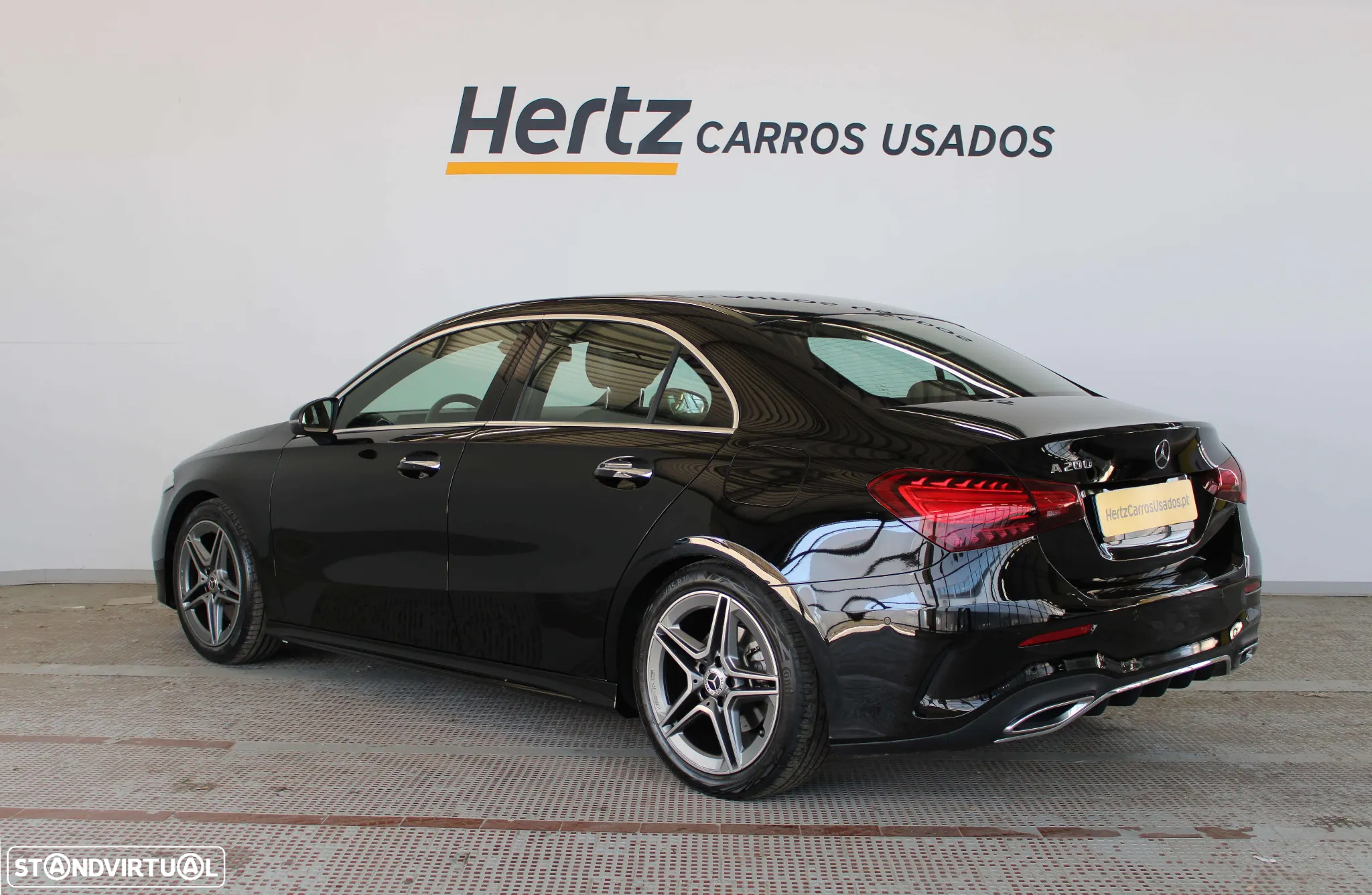 Mercedes-Benz A 200 Limousine AMG Line Aut. - 3