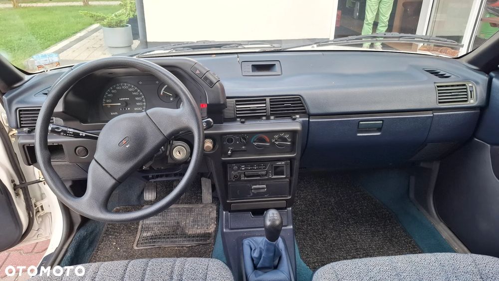Mitsubishi Colt - 7